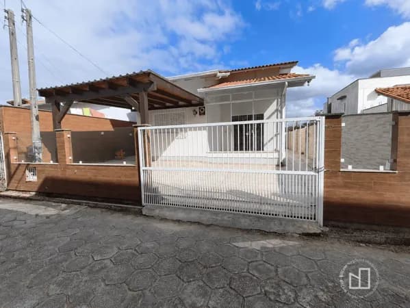 Casa à venda no bairro Santo Antônio de Pádua, em Tubarão/SC