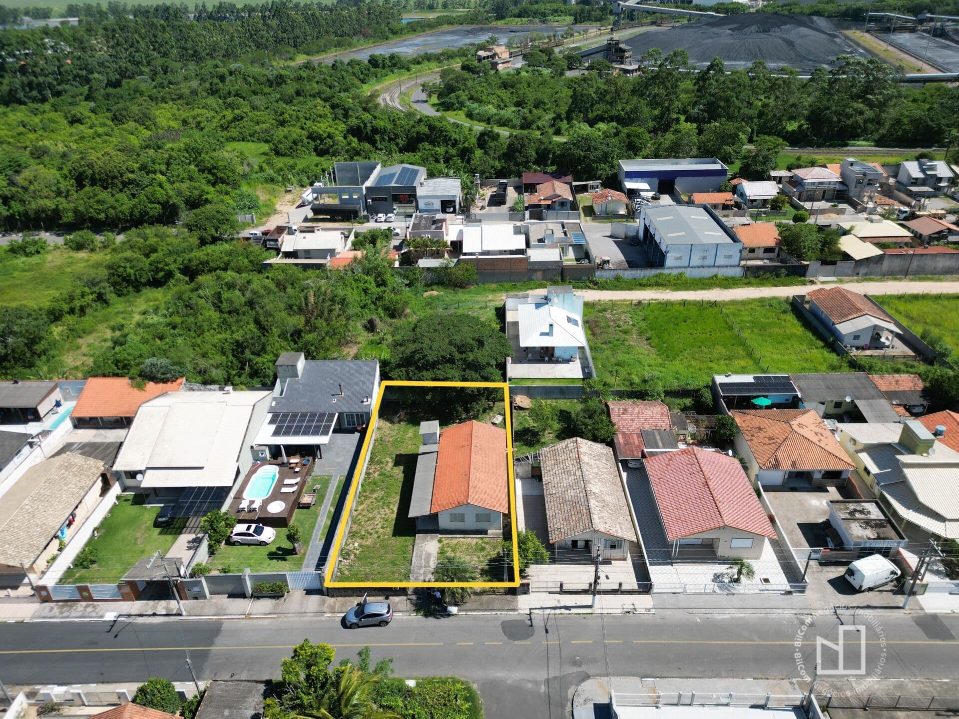 Terreno à venda no bairro Centro, em Capivari de Baixo