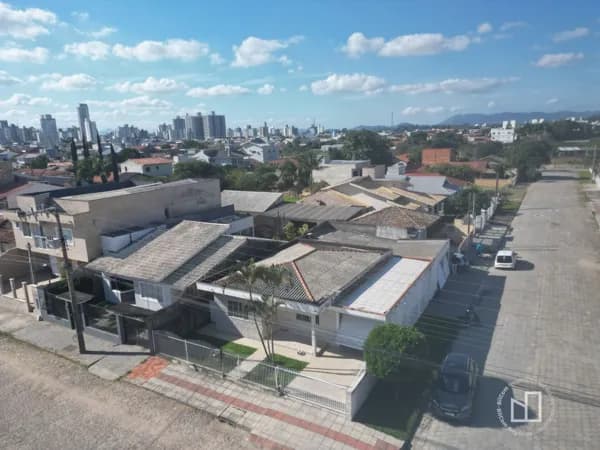 Casa à venda no bairro Santo Antônio de Pádua, em Tubarão/SC