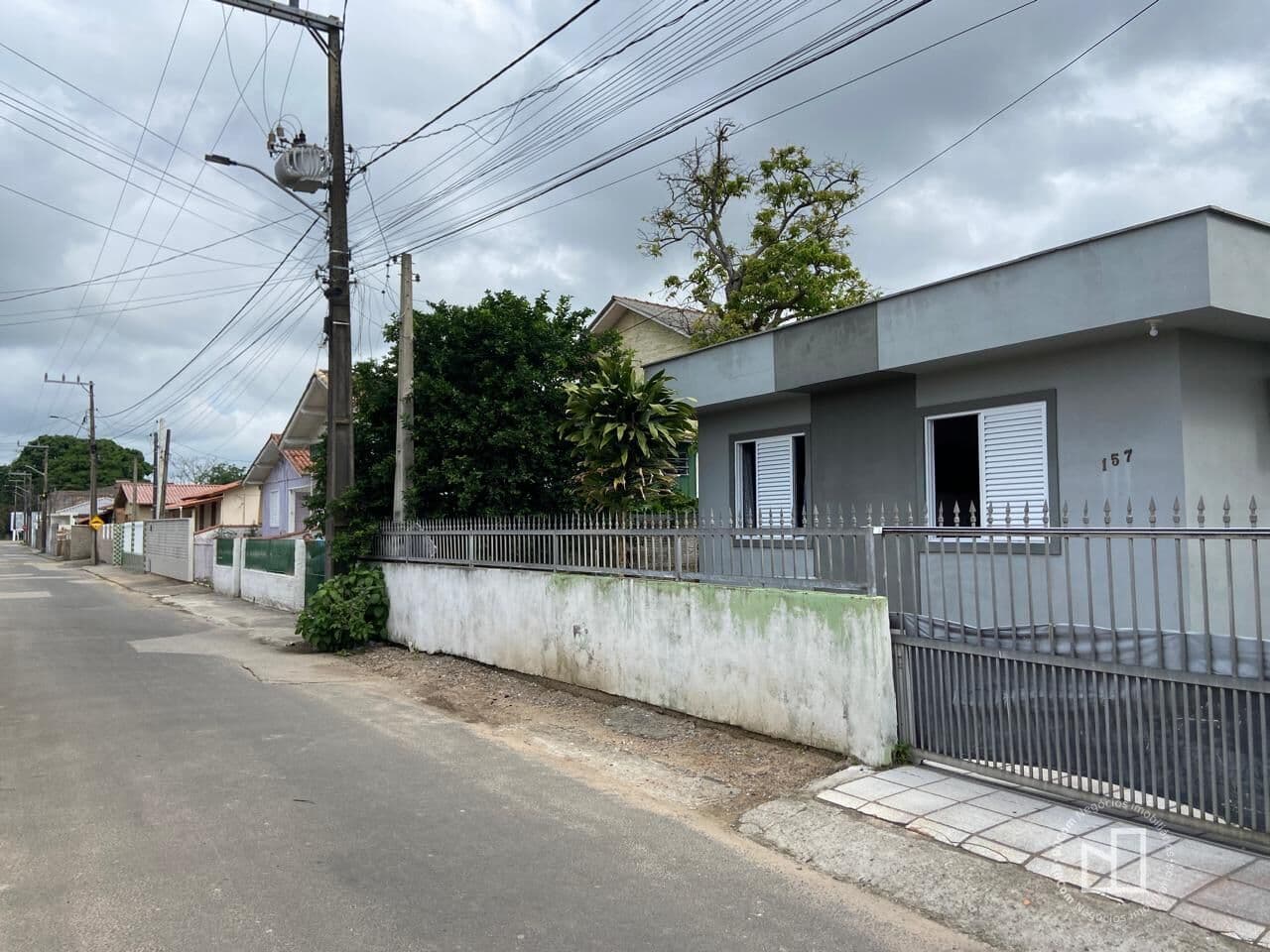 Casa com 03 dormitórios em Capivari de Baixo/SC