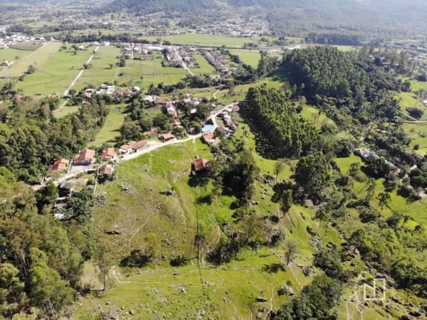 Terreno localizado no KM 60