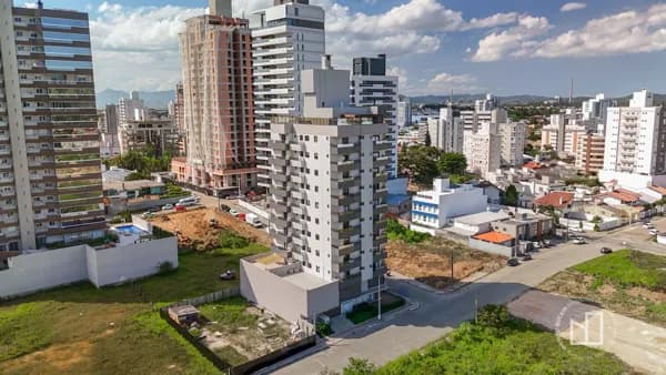 Apartamento com 03 suítes, Vila Moema