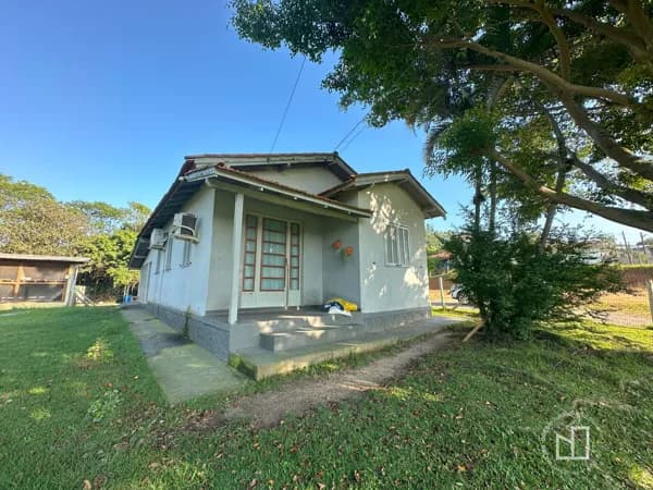 Casa à venda no bairro Sertão da Estiva, em Pescaria Brava/SC