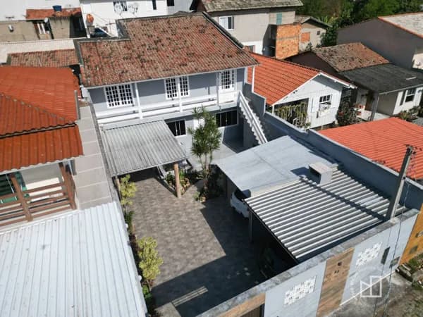 Casa à venda no bairro Morrotes, em Tubarão/SC