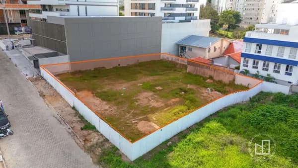 Terreno à venda no bairro Recife, em Tubarão/SC