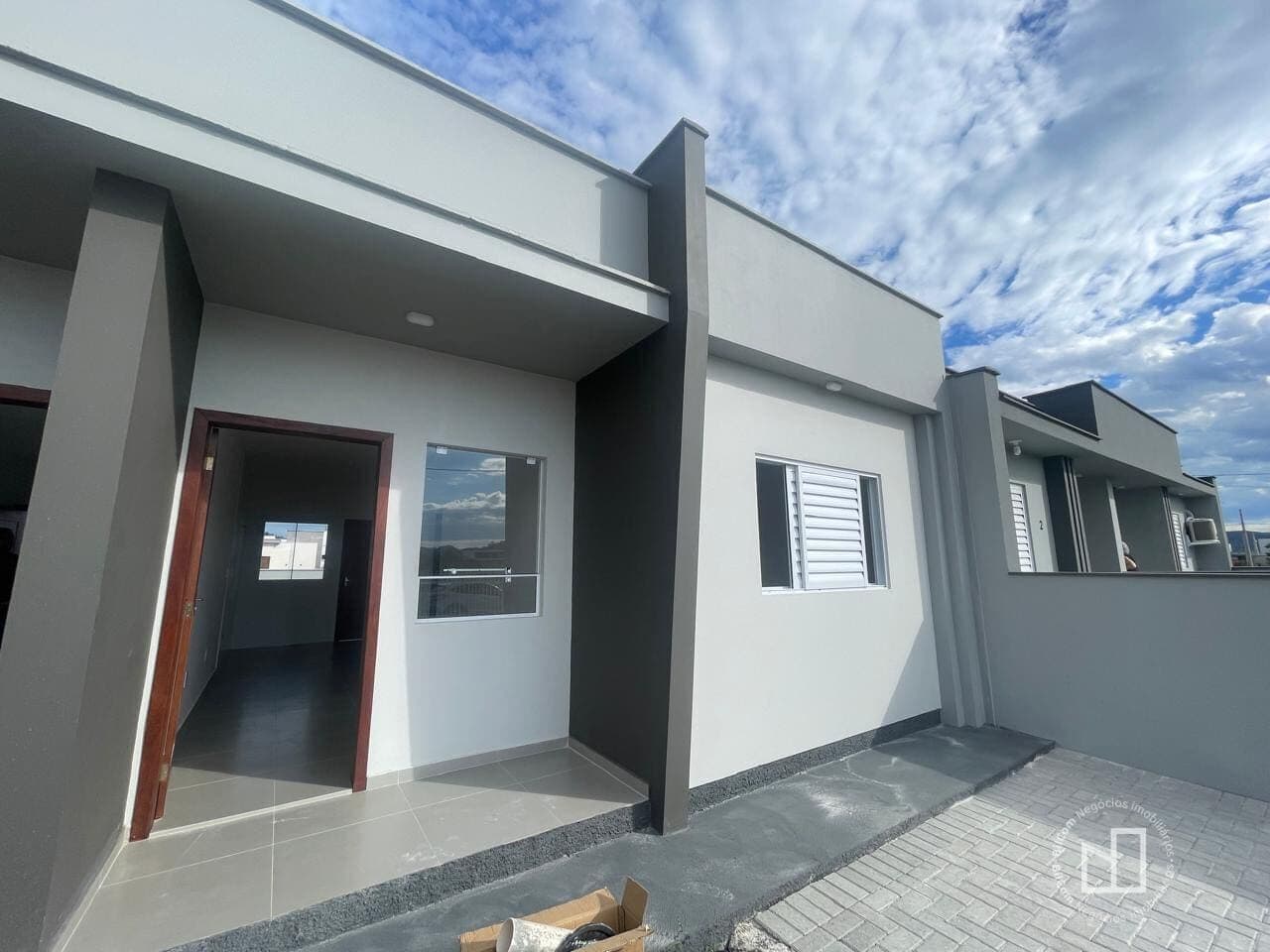 Casa Geminada à venda no bairro Santo Antônio de Pádua, em Tubarão/SC