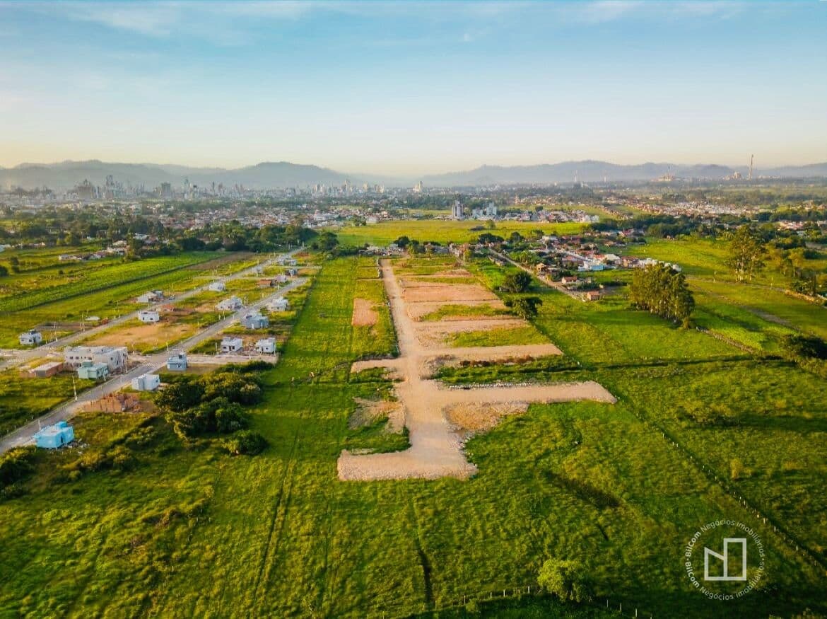 Terreno à venda no Loteamento Dublin, no bairro Santa Luzia em Tubarão/SC