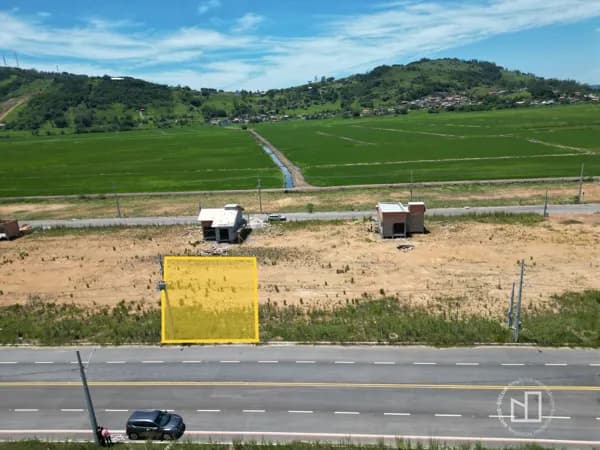 Terreno à venda no Lot. Villa dos Araçás, no bairro Congonhas em Tubarão/SC