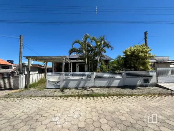 Casa à venda no bairro Camacho, em Jaguaruna/SC