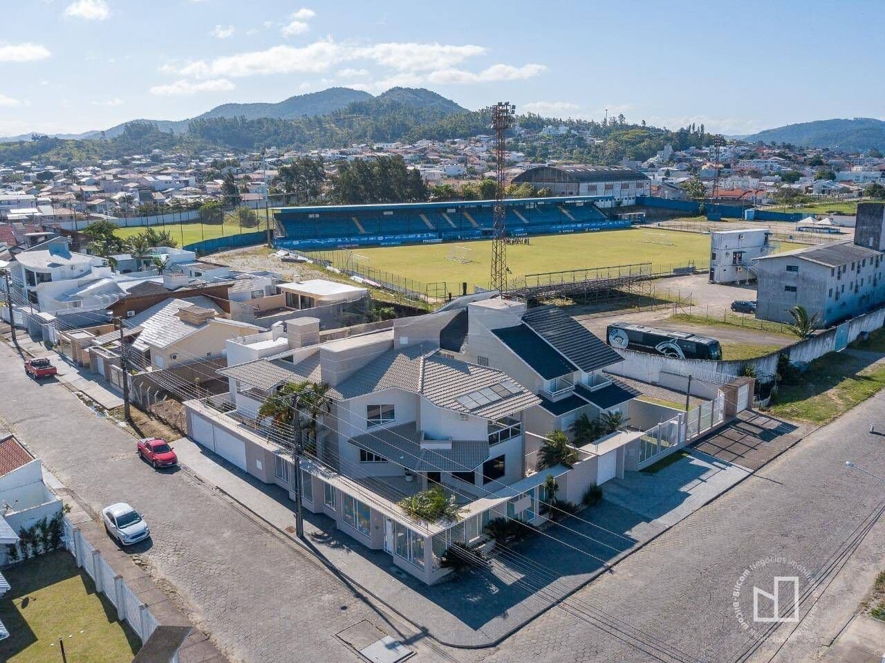 Casa à venda no bairro Oficinas, em Tubarão/SC
