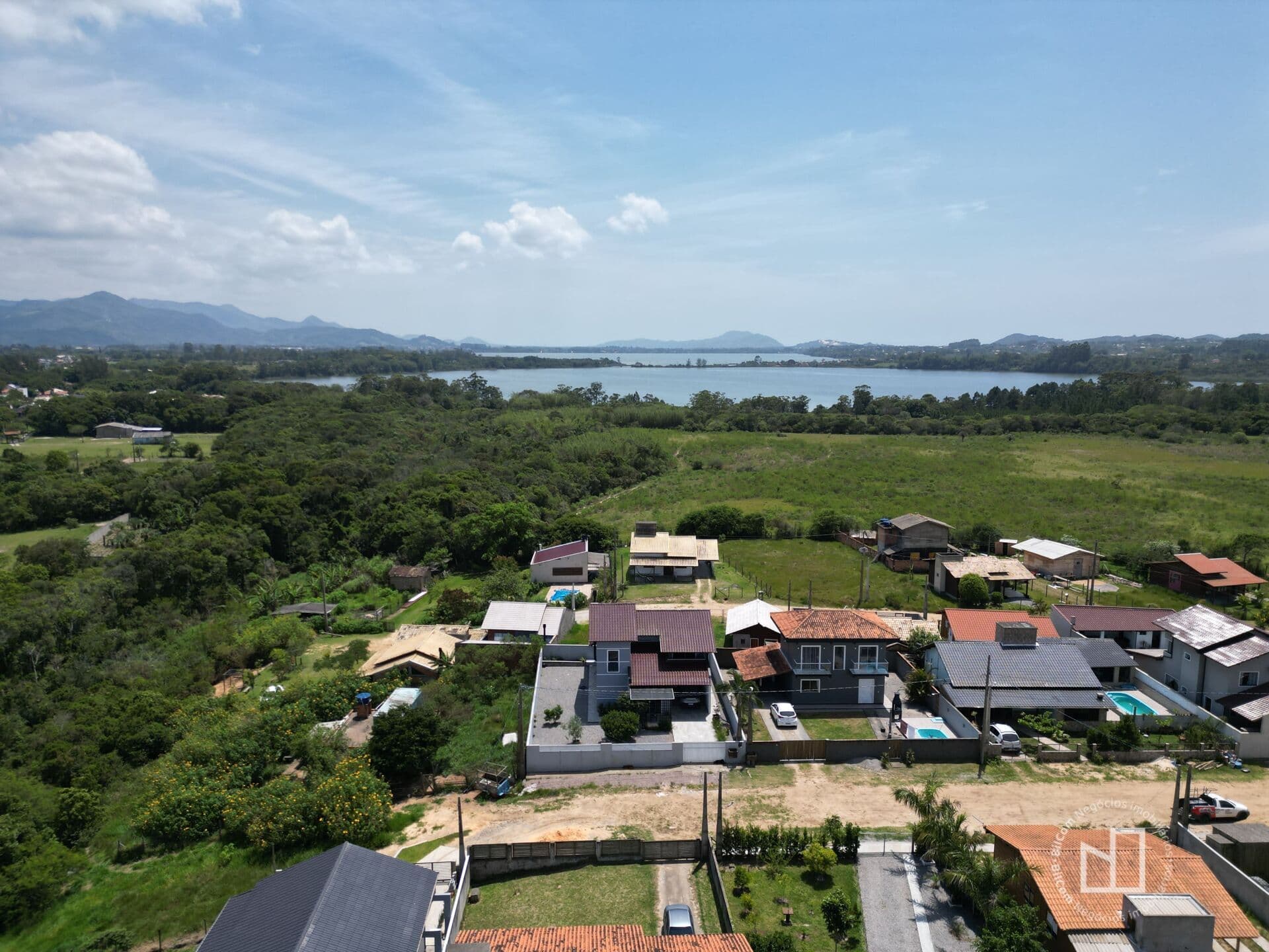 Casa à venda no bairro Arroio Alto, em Imbituba/SC