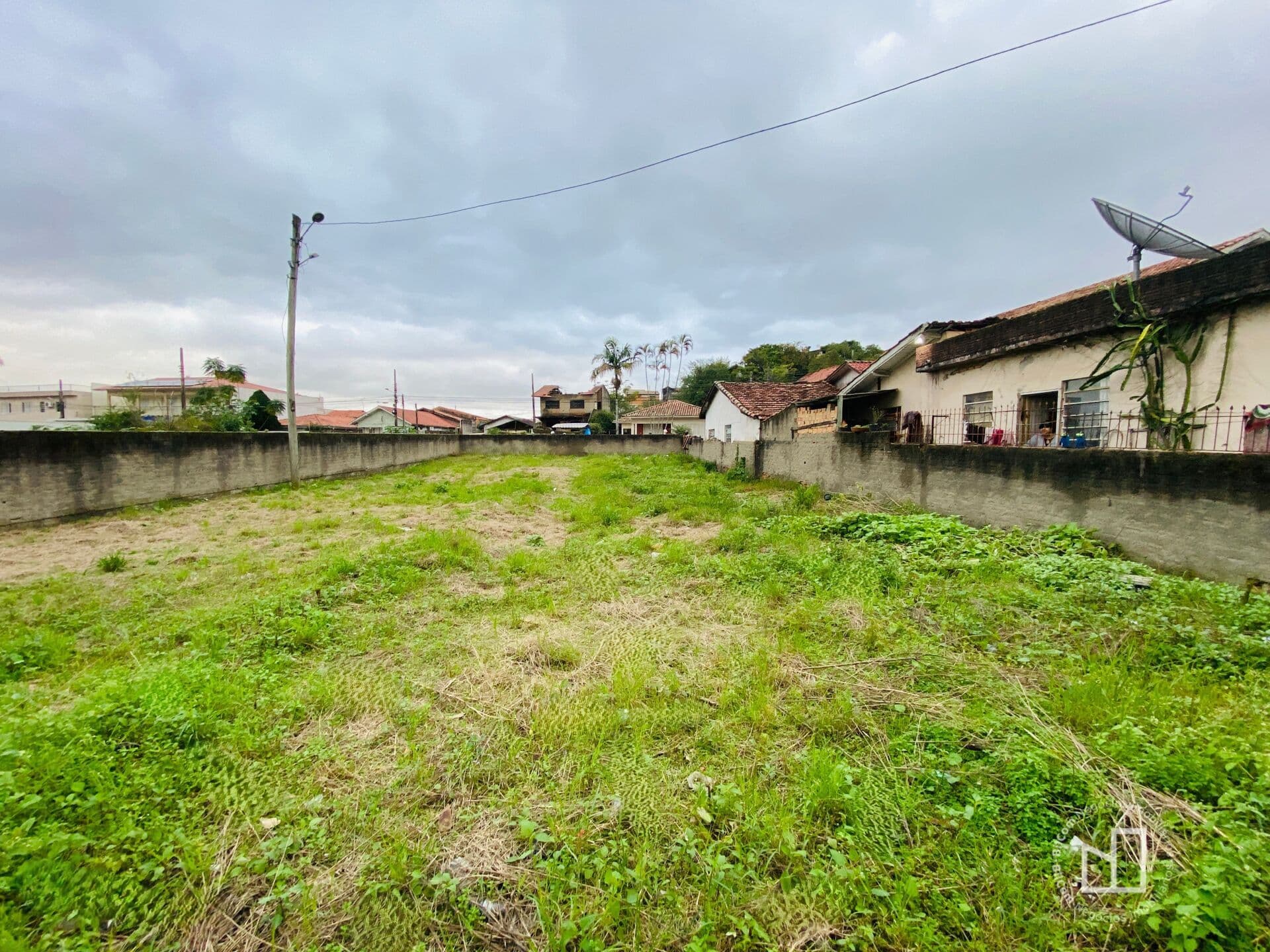 Terreno à venda no bairro Oficinas, em Tubarão/SC