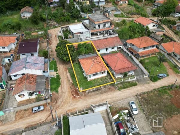Casa à venda no bairro Congonhas, em Tubarão/SC