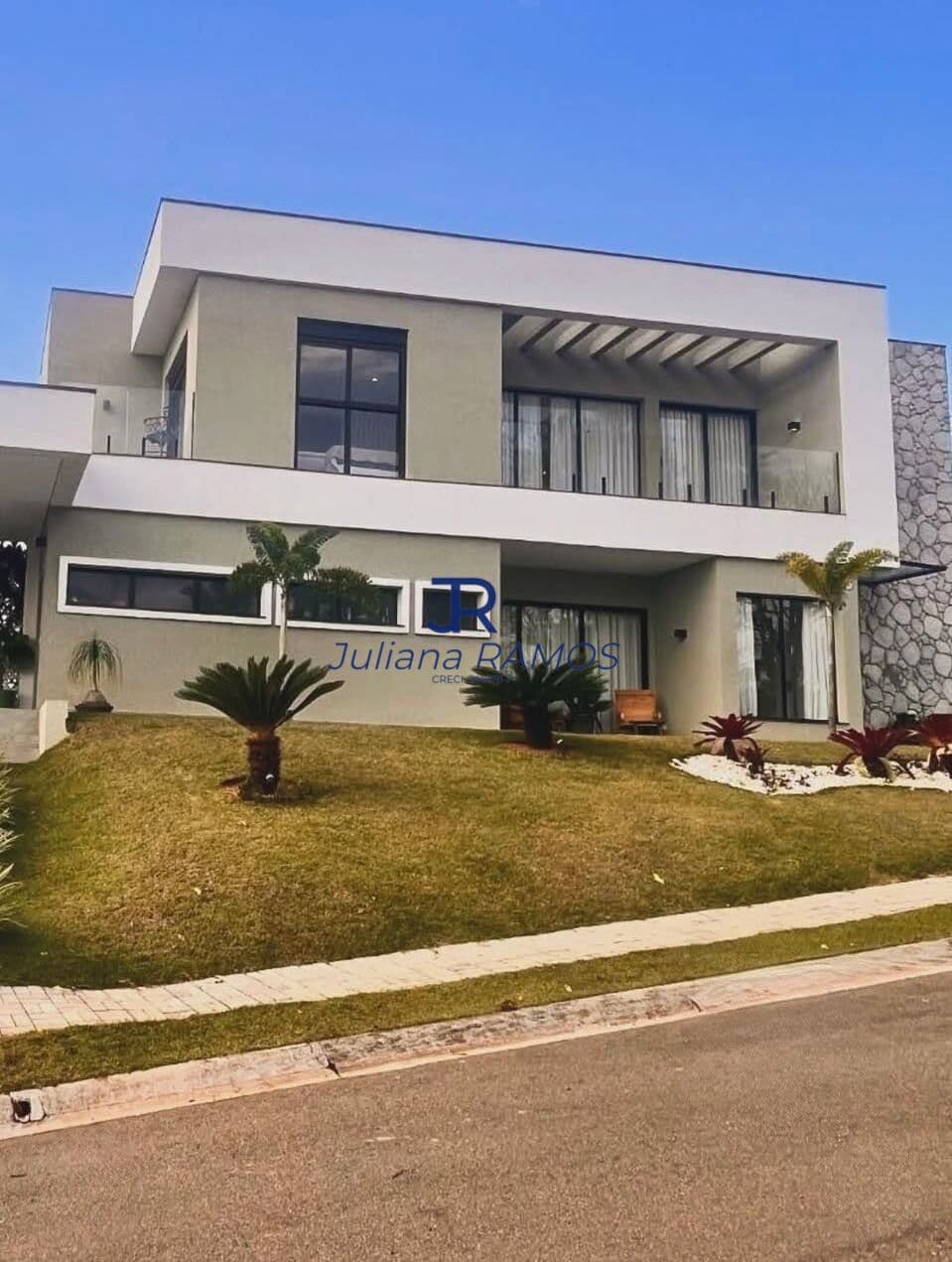 Casa Alto Padrão para alugar, 4 suítes, 400m2 em Condomínio - Atibaia/SP