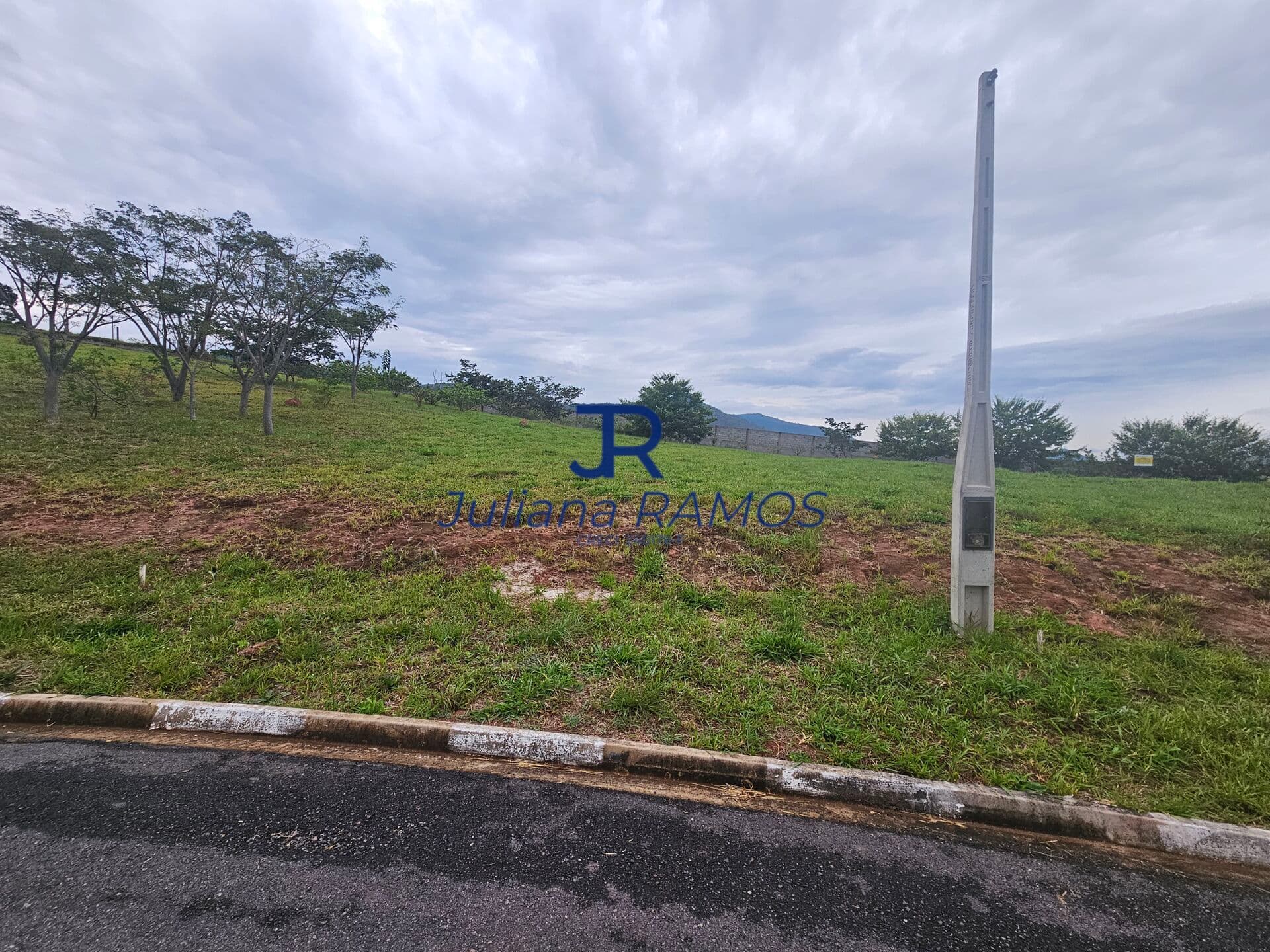 Terreno em Condomínio à venda, 584m2, em Jardim dos Pinheiros, Atibaia/SP