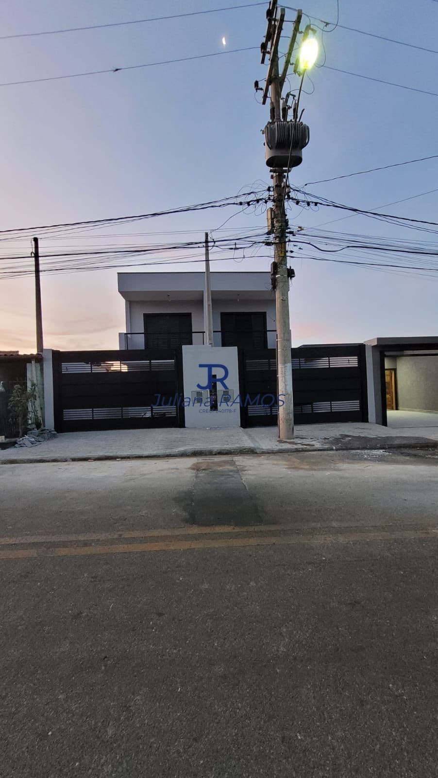 Casa à venda com 3 dors sendo 1 suíte, 127m2, Jd Maristela II - Atibaia/SP