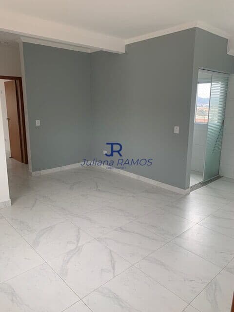 Apartamento à venda com 2 dormitórios sendo 1 suíte na melhor localização do Alvinópolis