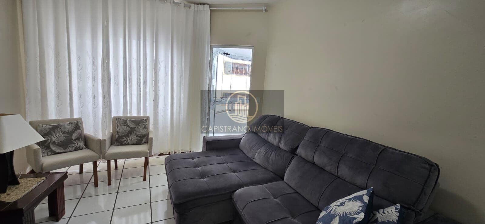 Apartamento 2 dormitórios sendo 1 suíte, mobiliado, locação anual!