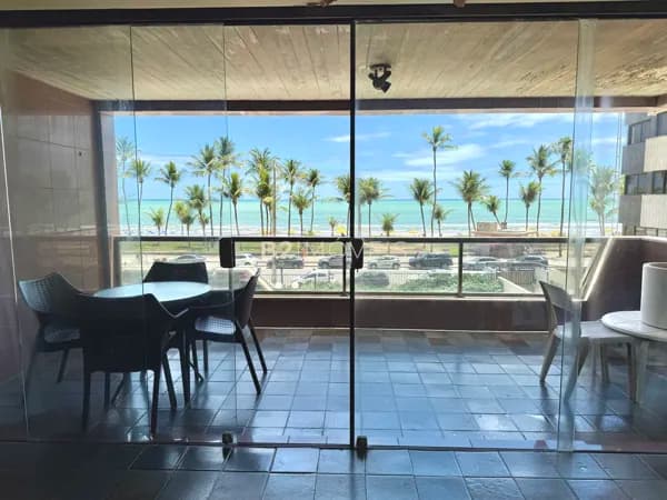 Apartamento para reformar na Av. Boa Viagem – 230m², 4 quartos e 3 vagas