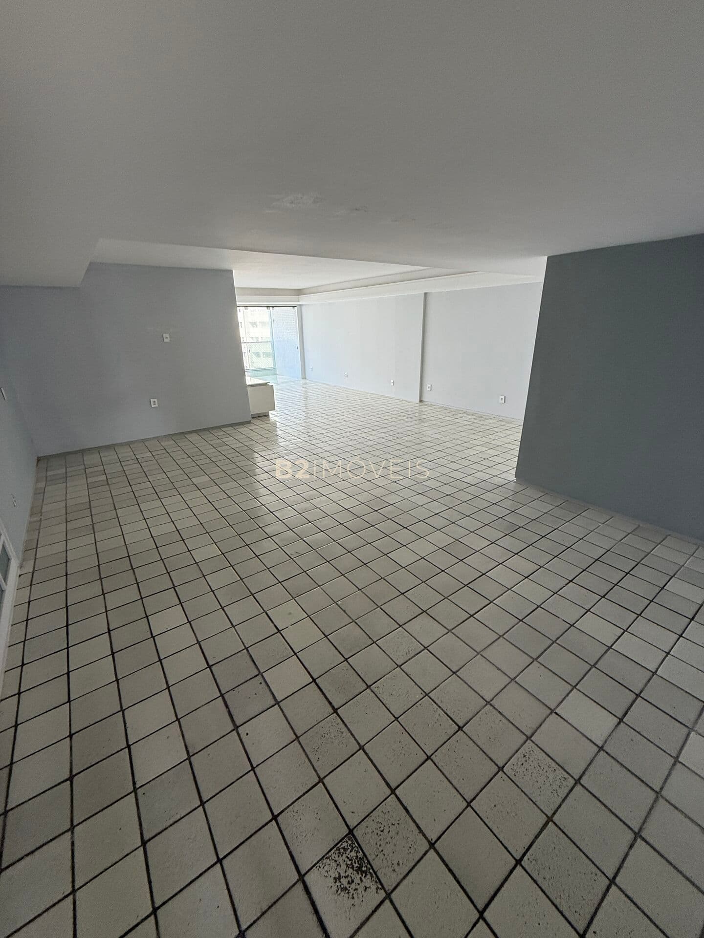 Edf. Rio Ave | Rua dos Navegantes | 261m²