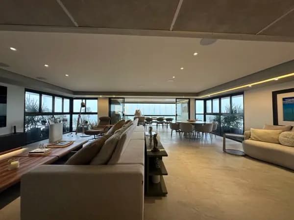 Apartamento frente mar no Edf. Maria Izabel – 420m², automação completa