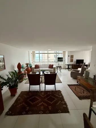 3 quartos, 216m² e projeto clássico – conheça o Edf. Funchal