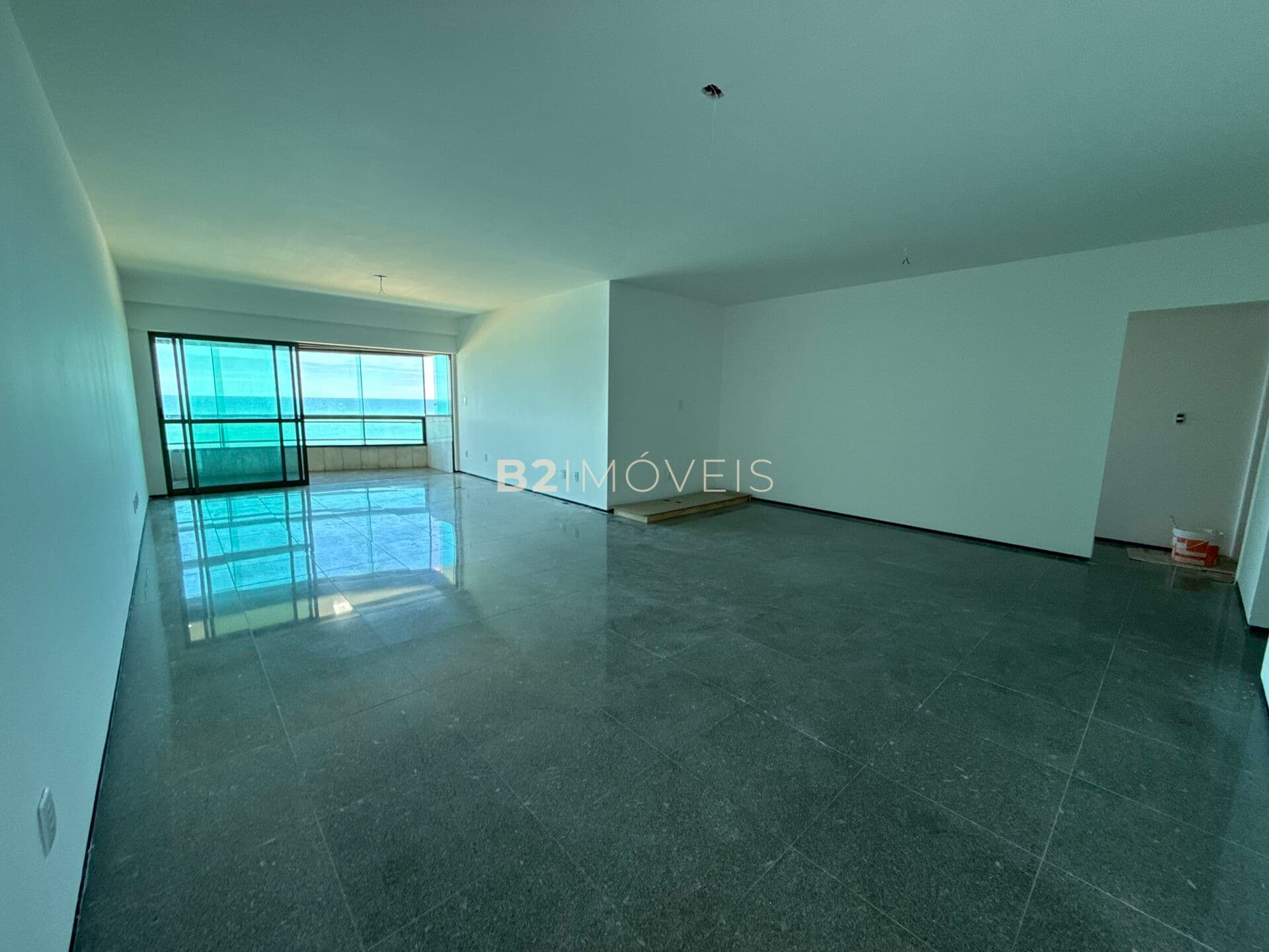 Apartamento no Segundo Jardim – 178m², 4 quartos e vista mar na Av. Boa Viagem