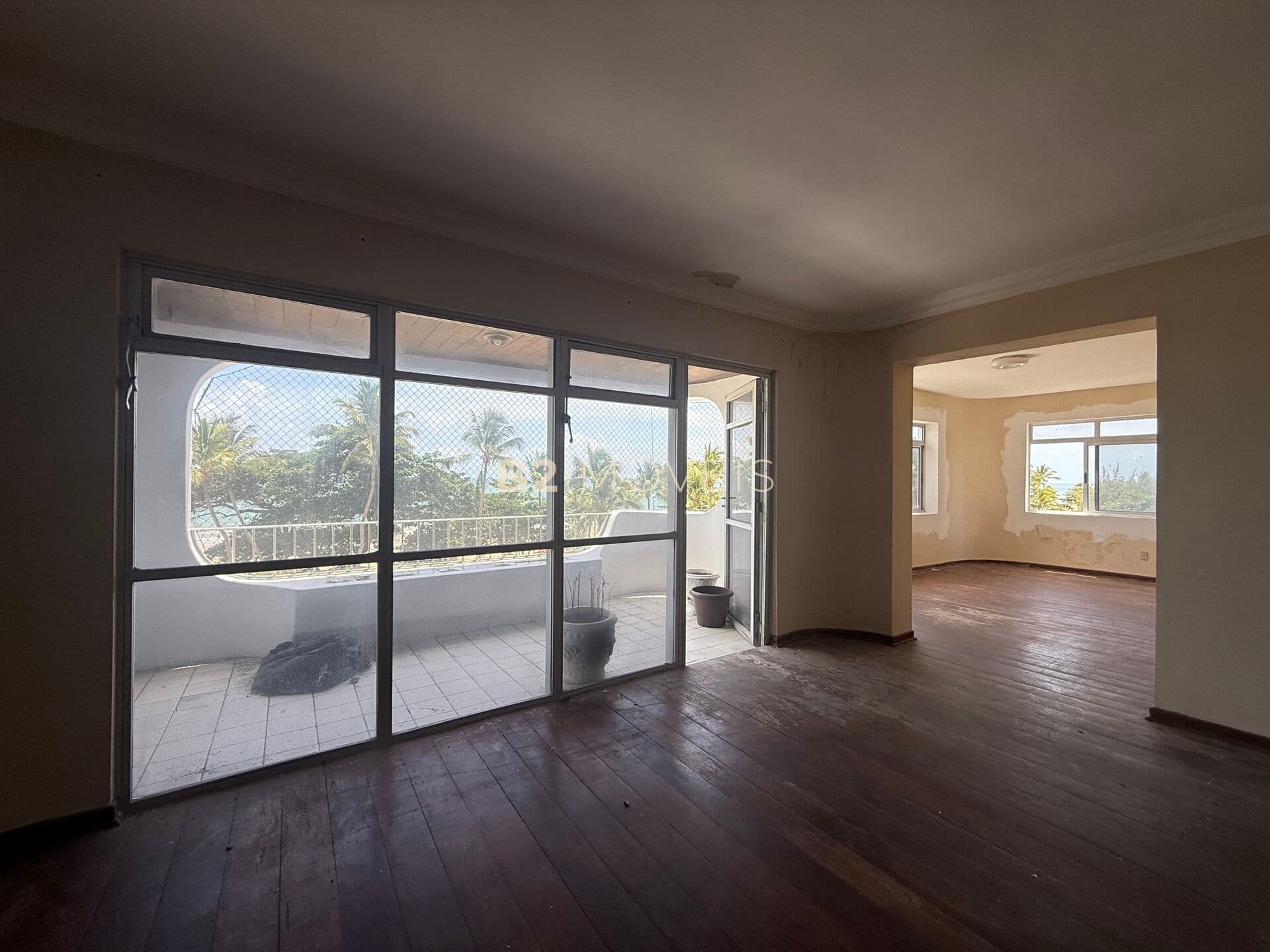 Apartamento amplo à venda no Saint Exupéry | Entre os Jardins da Av. Boa Viagem