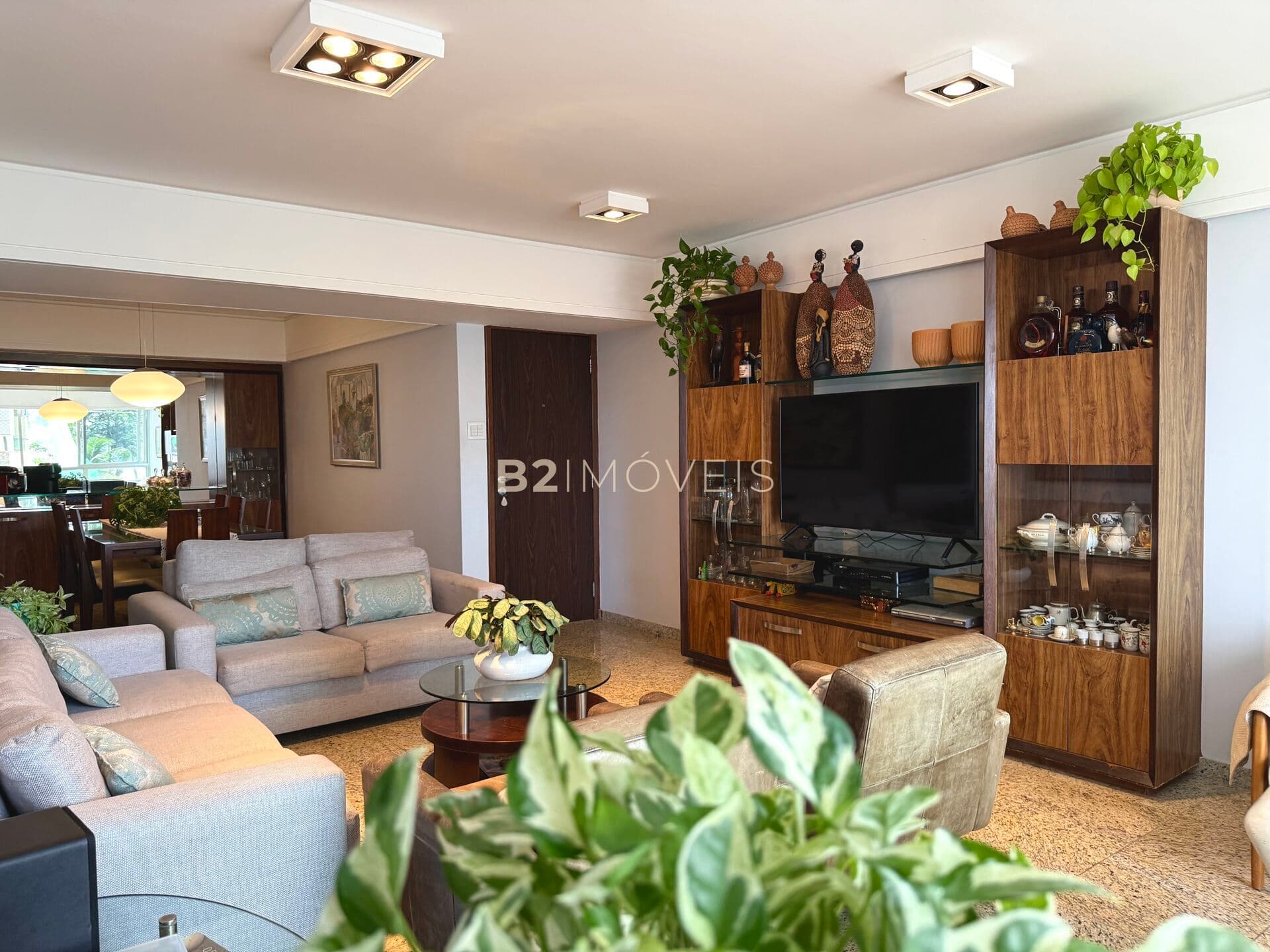 Apartamento à venda na Rua dos Navegantes – 168m², 4 quartos e localização excelente
