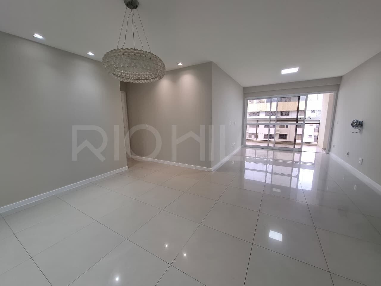 Apartamento de 4 quartos à venda no Edifício Supreme, com 156m², em Charitas, Niterói/RJ