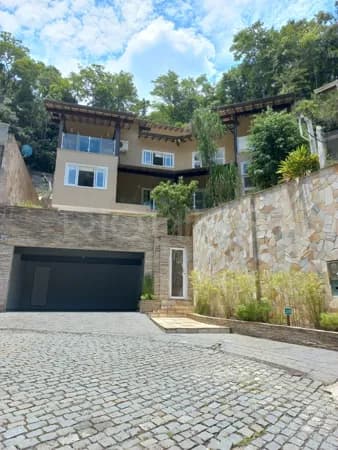 Casa em Condomínio, com 4 quartos e 280m², à venda em Pendotiba, Niterói/RJ