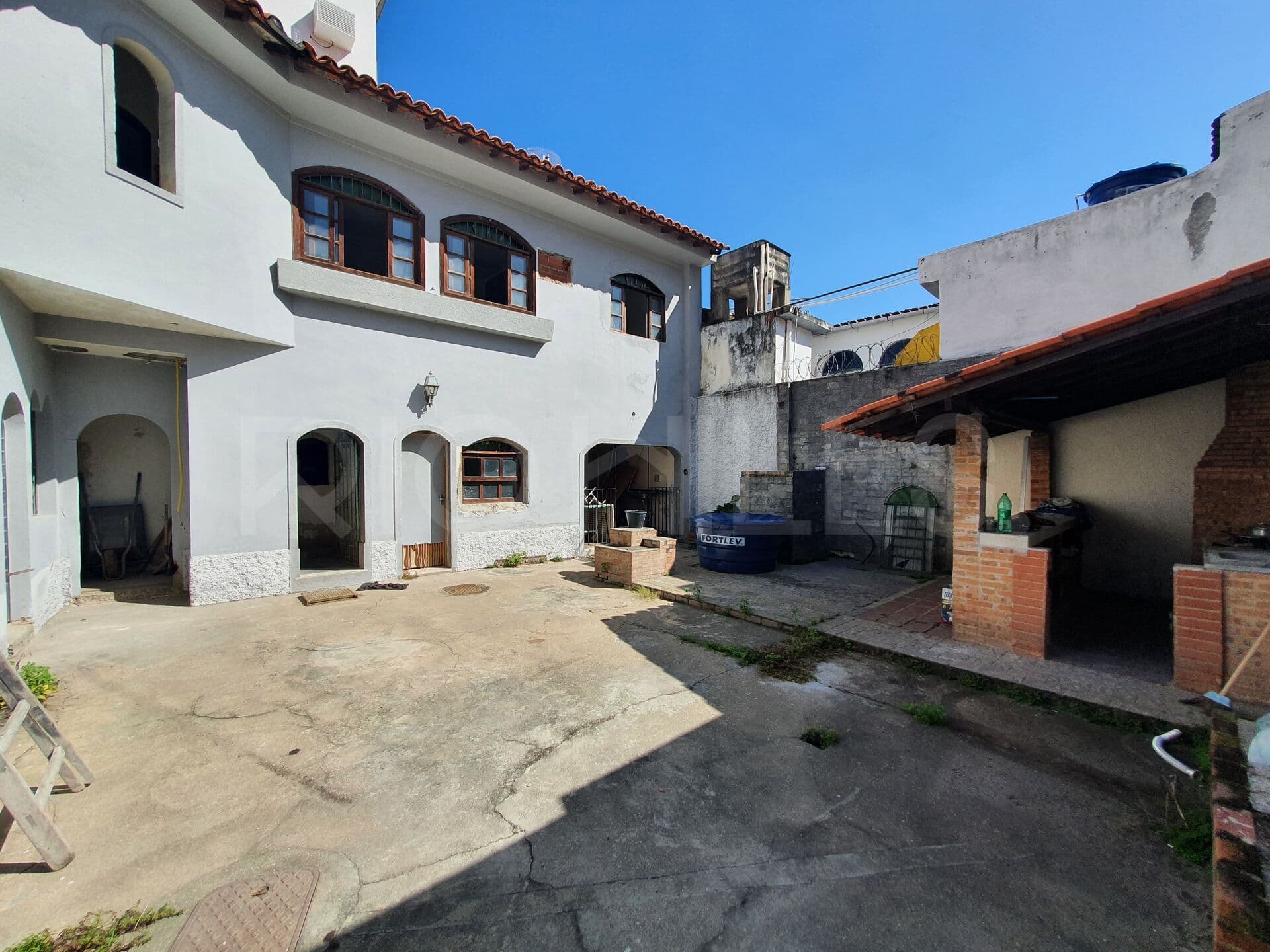 Casa Duplex de 6 quartos, com 391m², à venda em São Francisco, Niterói/RJ