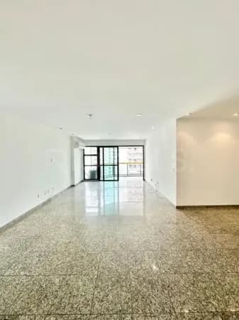 Apartamento de 4 quartos, com 206m², à venda em Icaraí, Niterói/RJ