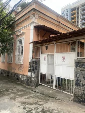 Casa de 5 quartos à venda na Rua Vereador Duque Estrada, com 800m², em Santa Rosa, Niterói/RJ