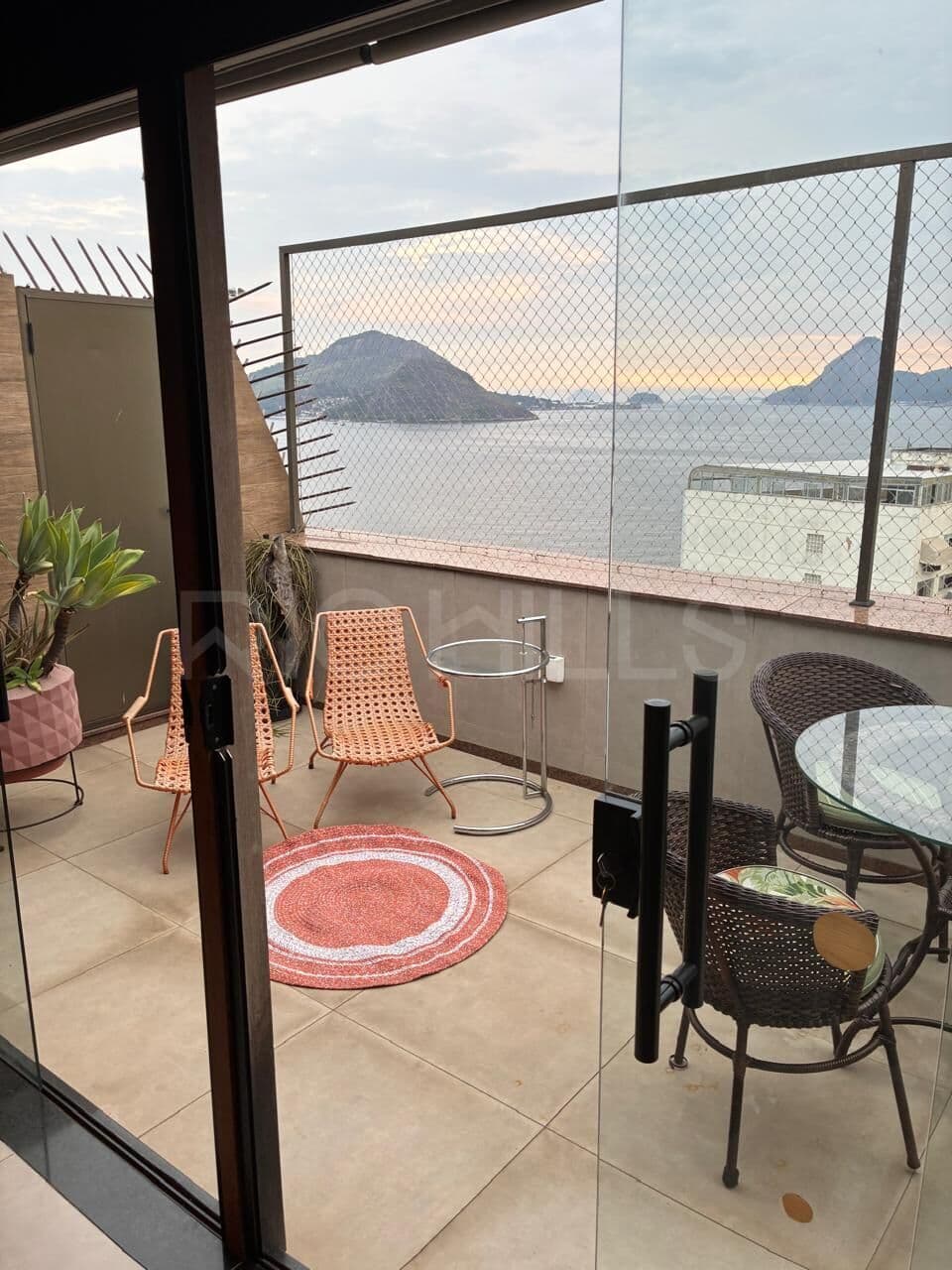 Cobertura de 3 quartos à venda no Santos Apóstolos, com 220m², em Icaraí, Niterói/RJ