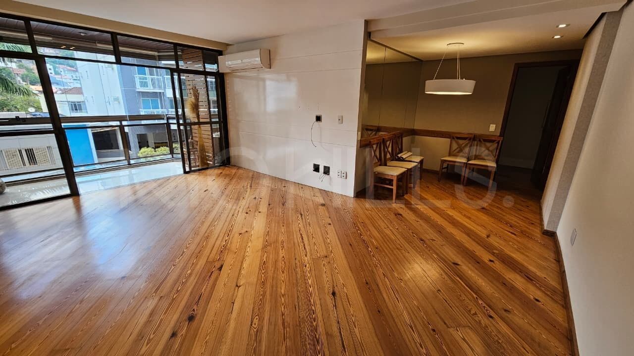 Apartamento de 3 quartos, com 140m², à venda no Jardim Icaraí, Niterói/RJ