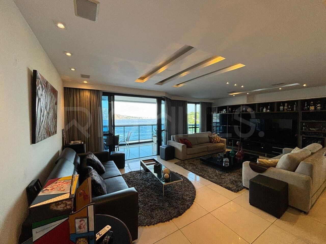 Apartamento de 4 quartos, com 321m², à venda na Boa Viagem, Niterói/RJ