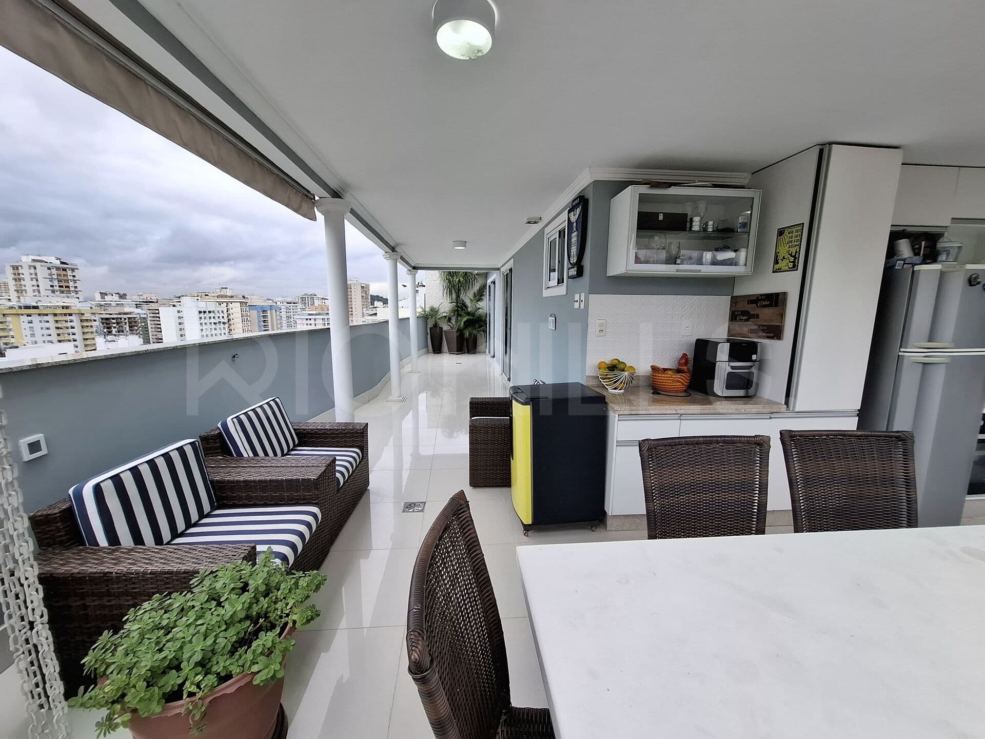 Apartamento Cobertura Duplex de 4 quartos, com 226m², à venda na Vital Brasil, Niterói/RJ