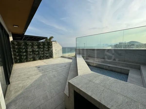 Apartamento Cobertura Duplex de 3 quartos, com 300m², à venda na Praia de Piratininga, Niterói/RJ