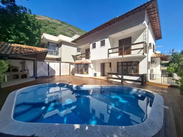 Casa de 4 quartos à venda no Ubá Itacoatiara, com 350m², em Itacoatiara, Niterói/RJ