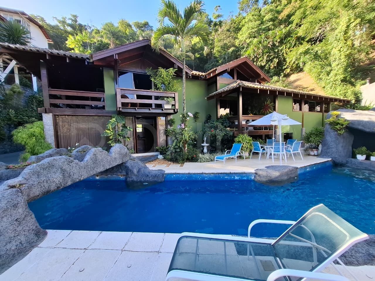 Casa de 4 quartos à venda no Condomínio Vale de Itaipu, com 840m², em Itaipu, Niterói/RJ