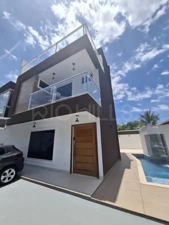 Casa de 4 quartos à venda na Rua Paulo Freire, com 150m², em Itaipu, Niterói/RJ