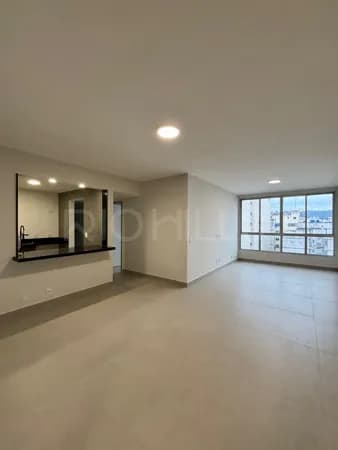 Apartamento de 3 quartos à venda no Ed. Saint James, com 130m², em Icaraí, Niterói/RJ