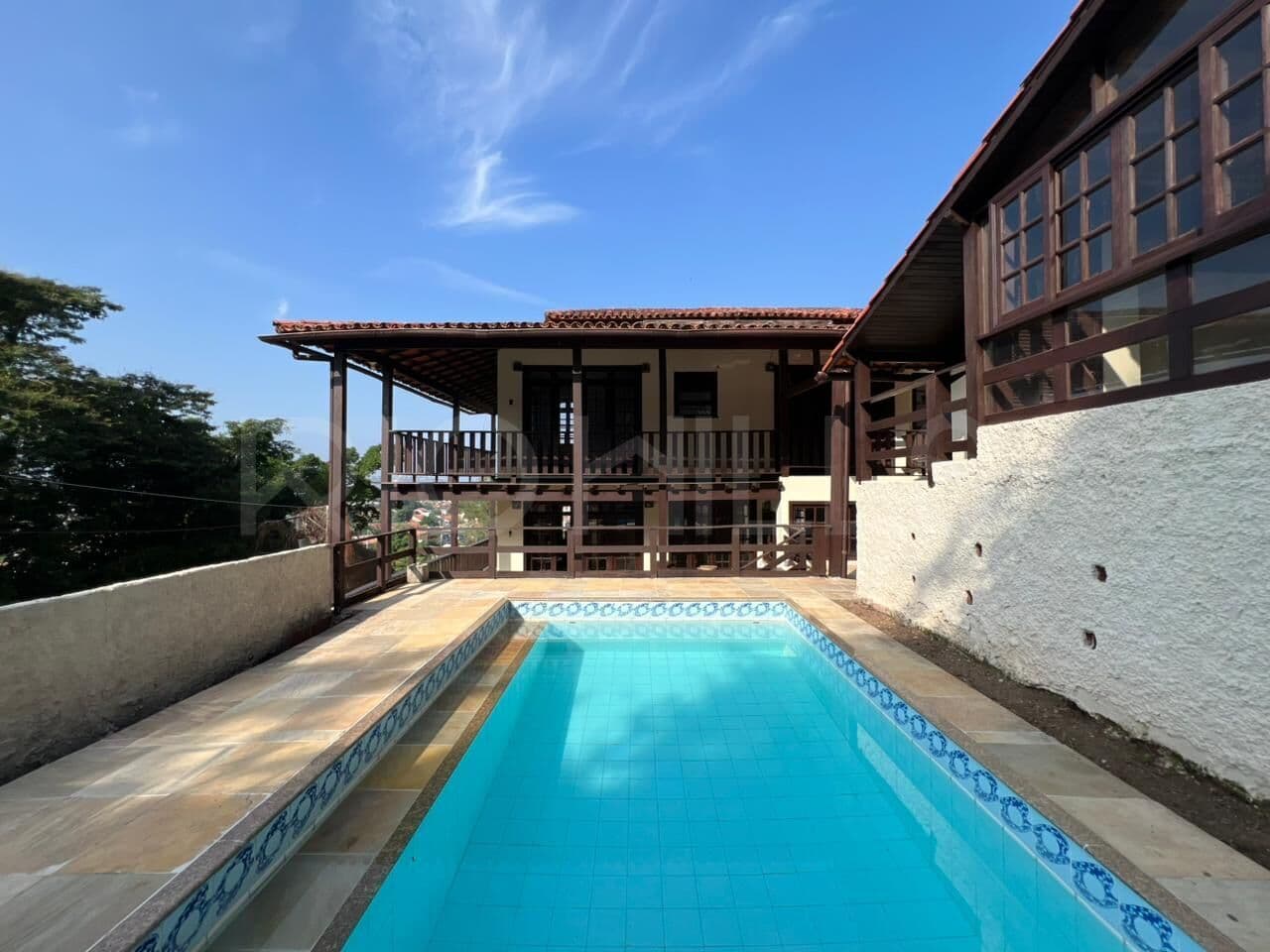 Casa de 4 quartos à venda na Rua Accacio Erthal, com 340m², no Cafubá, Niterói/RJ