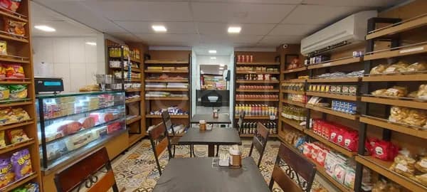 Ponto Comercial da Padaria Nova Oceânica, com 159m², à venda no Trevo de Piratininga, Niterói/RJ