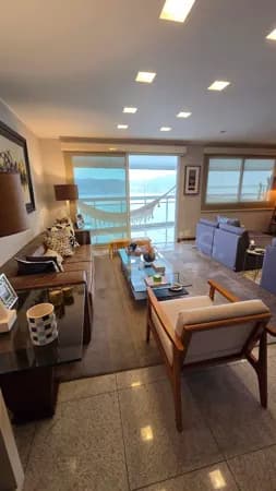 Apartamento de 4 quartos, com 180m², à venda na Boa Viagem, Niterói/RJ