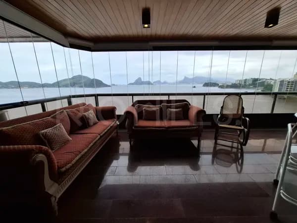 Apartamento de 4 quartos à venda no Ed. Cala Di Volpe, na Praia de Icaraí, Niterói/RJ