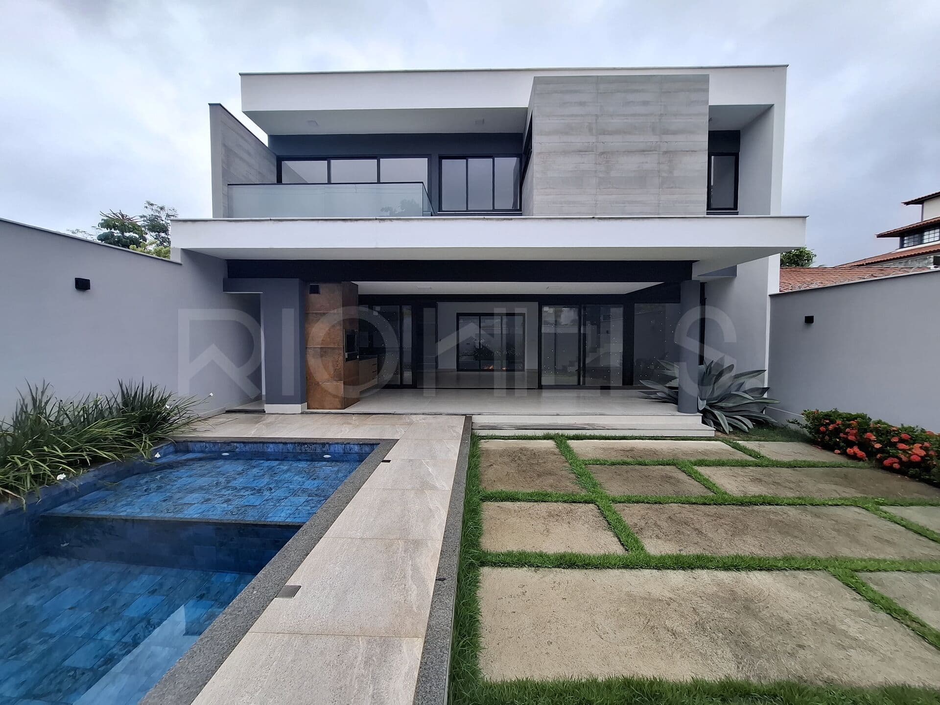 Casa de 3 quartos e com 180m², à venda em Camboinhas, Niterói/RJ