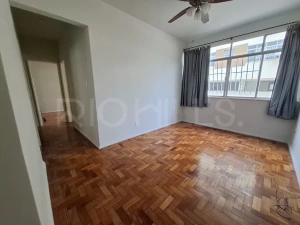 Apartamento de 2 quartos à venda no Edifício Calimbá, com 72m², em Santa Rosa, Niterói/RJ