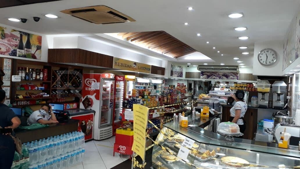 Ponto Comercial da Confeitaria Apolo, na Rua Santa Clara, à venda em Copacabana, Rio de Janeiro/RJ